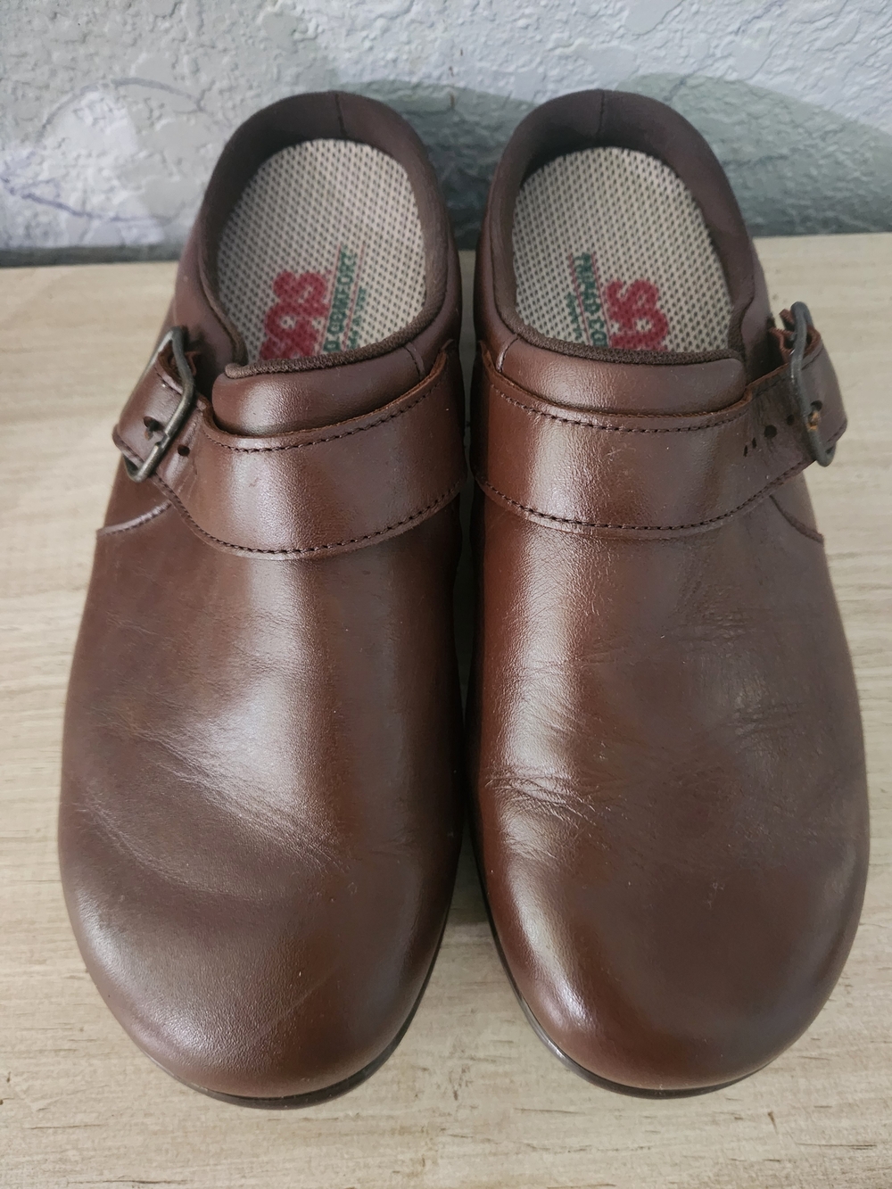 SAS Brown Leather Clogs - Picture 2 of 5